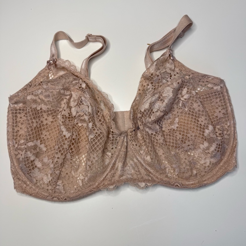 Adore Me Lace Underwire Bra Cream Tan Size 38I GUC